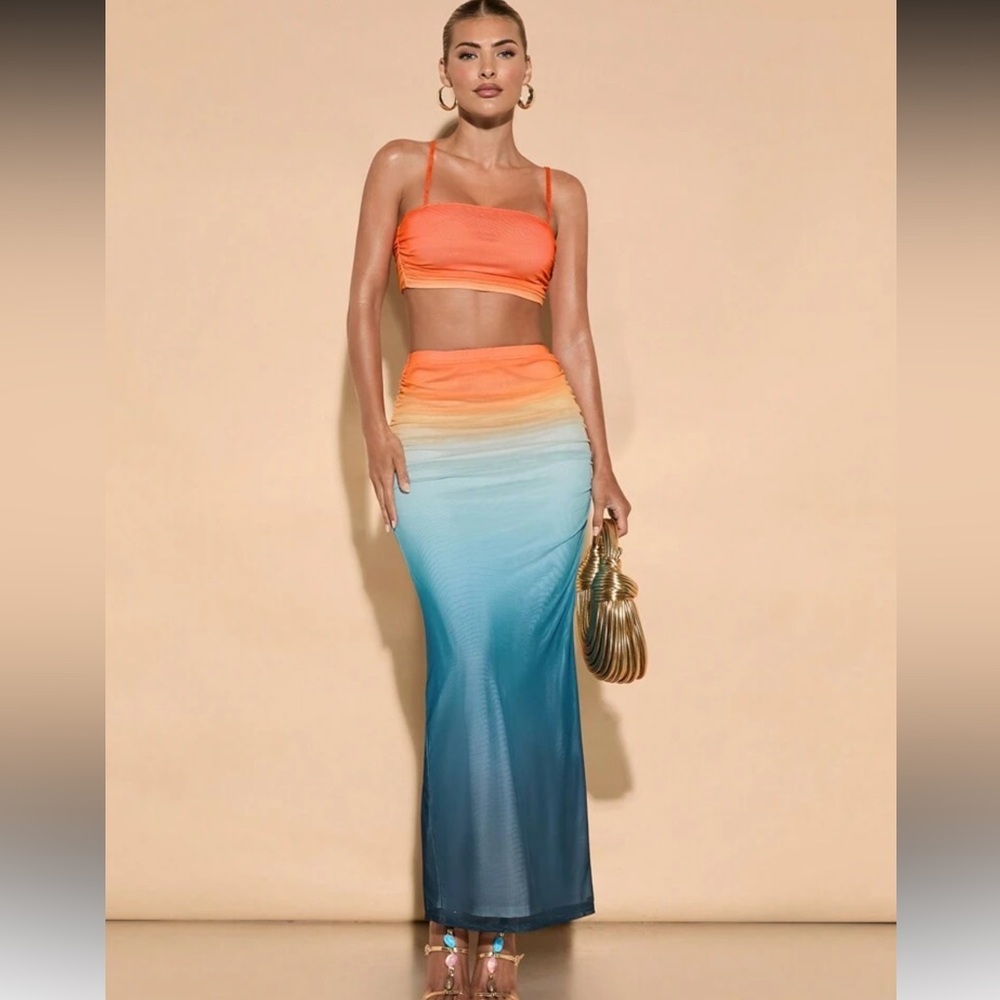Women's Ombre Color Spaghetti Strap Crop Top & Ombre High Waisted Pencil Skirt - Picture 2 of 4